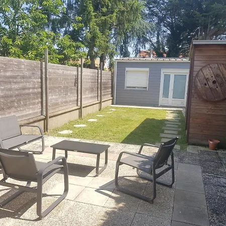 Hébergement de vacances Spacieuse Maison De Avec Espace Detente